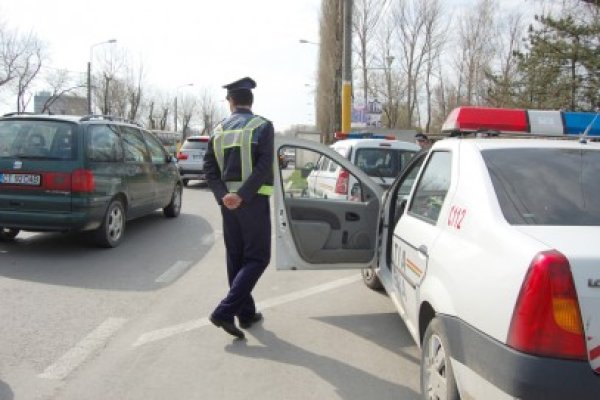 S-au ales cu dosare penale după ce s-au urcat la volan fără permise
